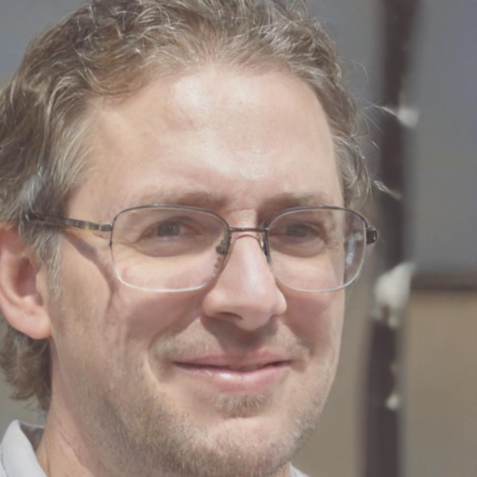 Retrato profesional de Maximiliano Ojeda