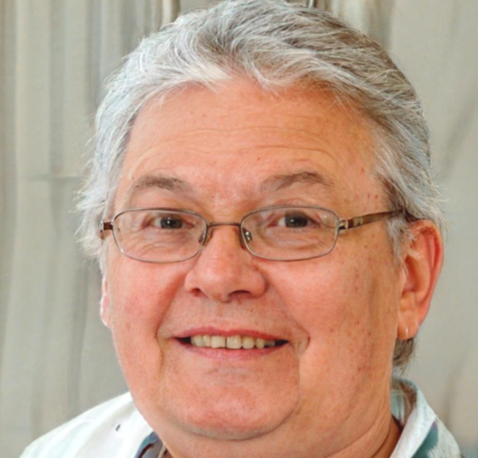 Retrato profesional de instructor especializado en metodologías financieras